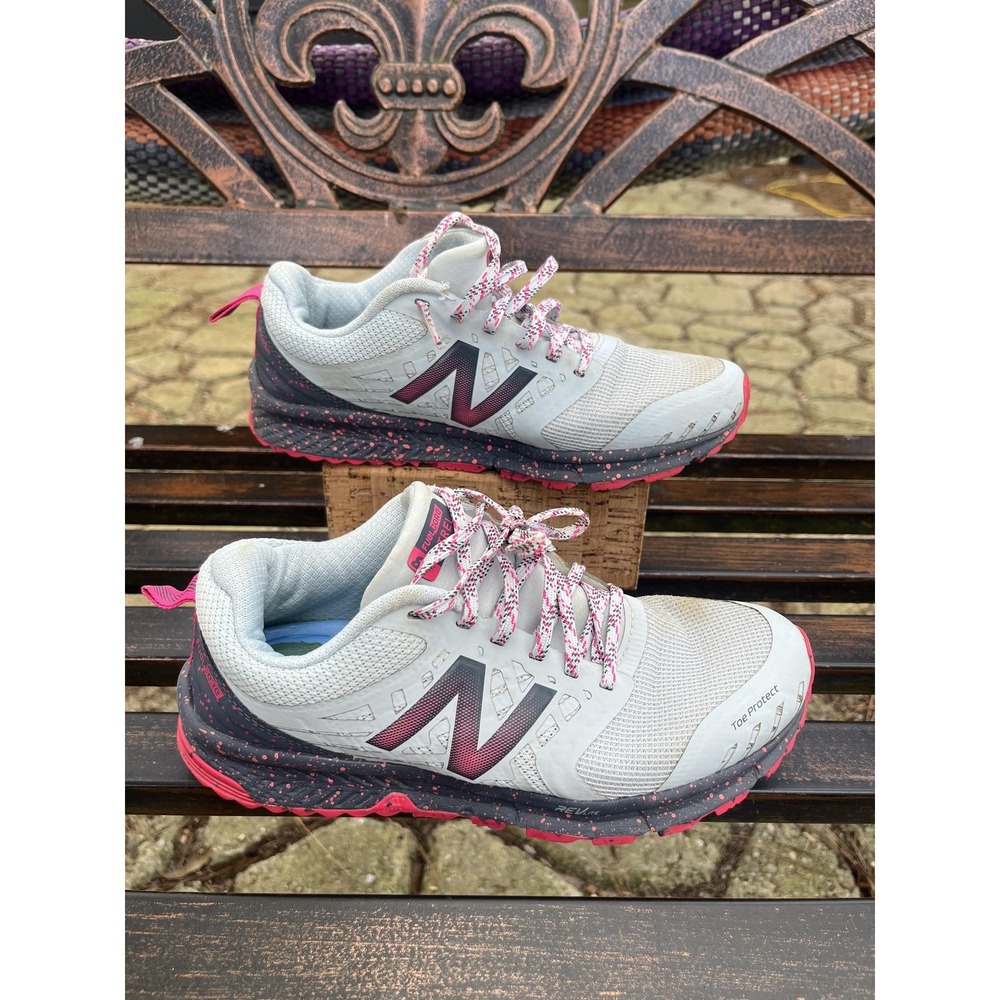 New Balance Trail Shoes Womens Size 6 Gray Pink FuelCell Nitrel V5‎ All Terrain